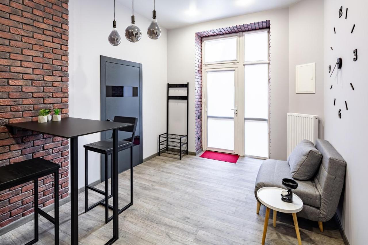 Stylish Apartment In The Center Lviv Eksteriør billede