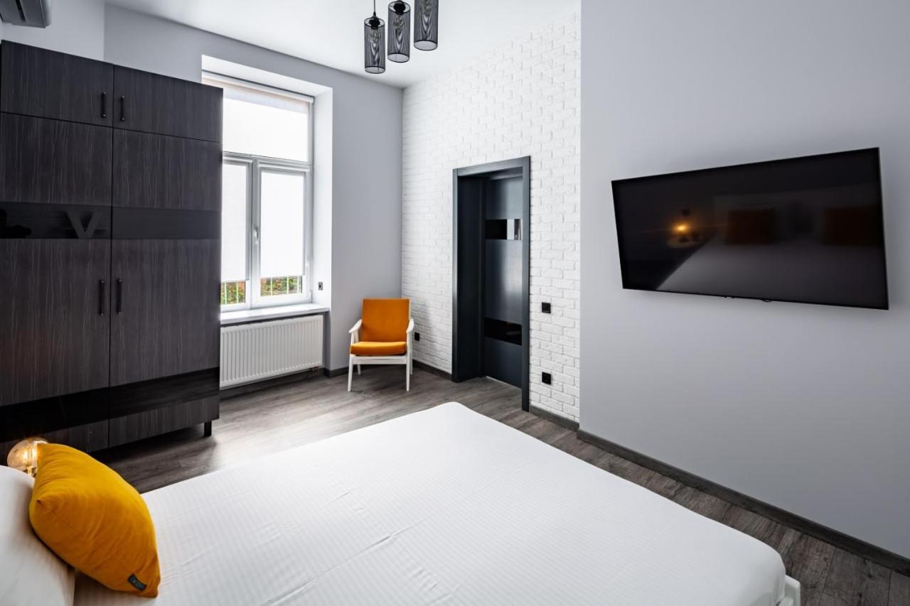 Stylish Apartment In The Center Lviv Eksteriør billede